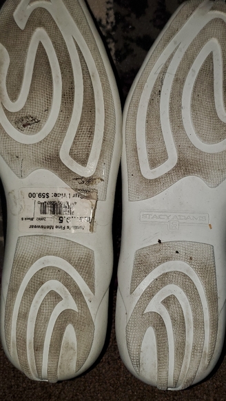 Shoes - Picture 5 of 6